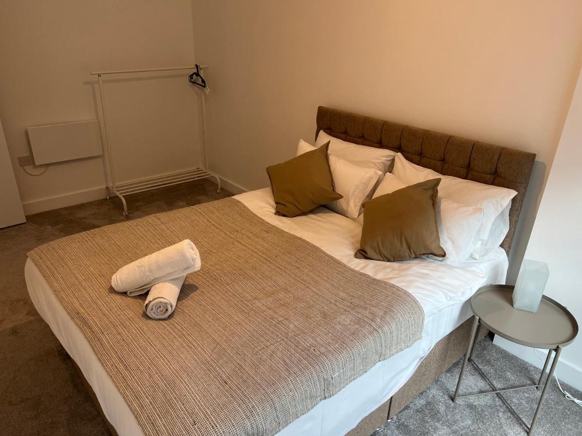 Crown X Chapel Apartments Manchester Extérieur photo