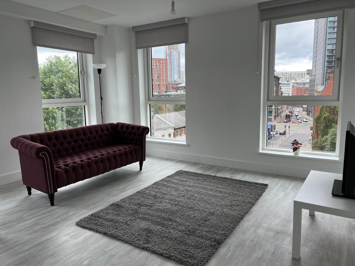 Crown X Chapel Apartments Manchester Extérieur photo